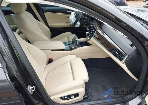 2018 BMW 530E Iperformance из США, поврежденный, VIN WBAJA9C52JB253305